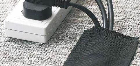 DYNAMIX 5M Hook and Loop Carpet Cable Cover. 100mm - Office Connect
