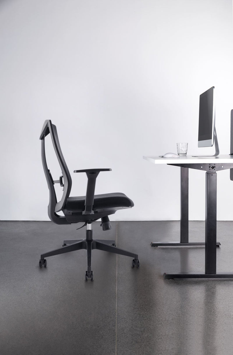BRATECK Office Chair with Ergonomic & Breathable Mesh Back. Pneumatic Seat-Height Adjustment. Adjustable Tilt-back, Lumbar Cushion. PU Hooded Casters. Seat Adjust. Black Colour. - Office Connect 2018