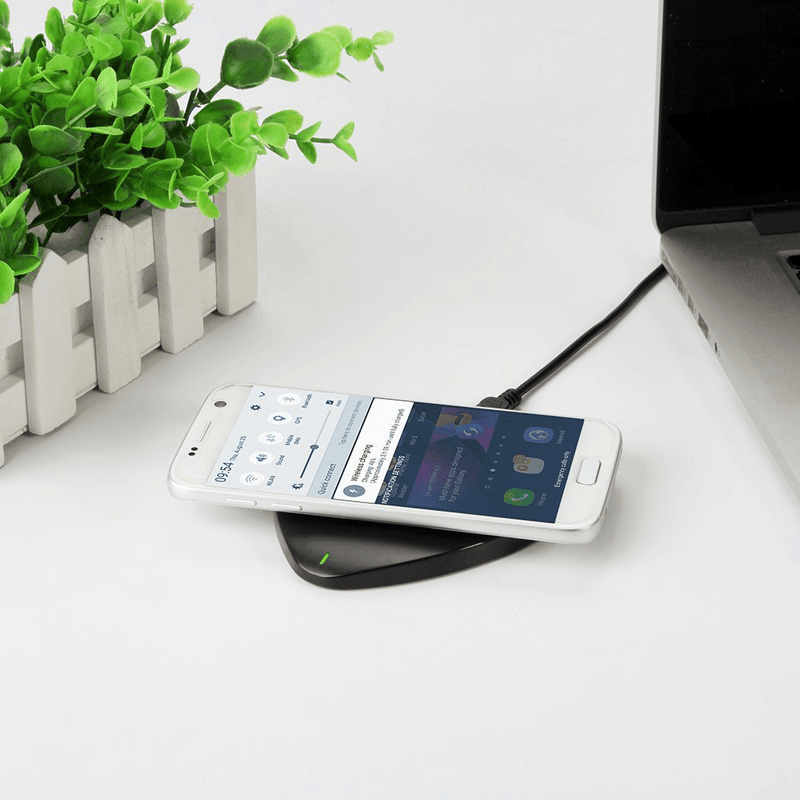 UNITEK Wireless Fast Charging Pad. Super thin and - Office Connect